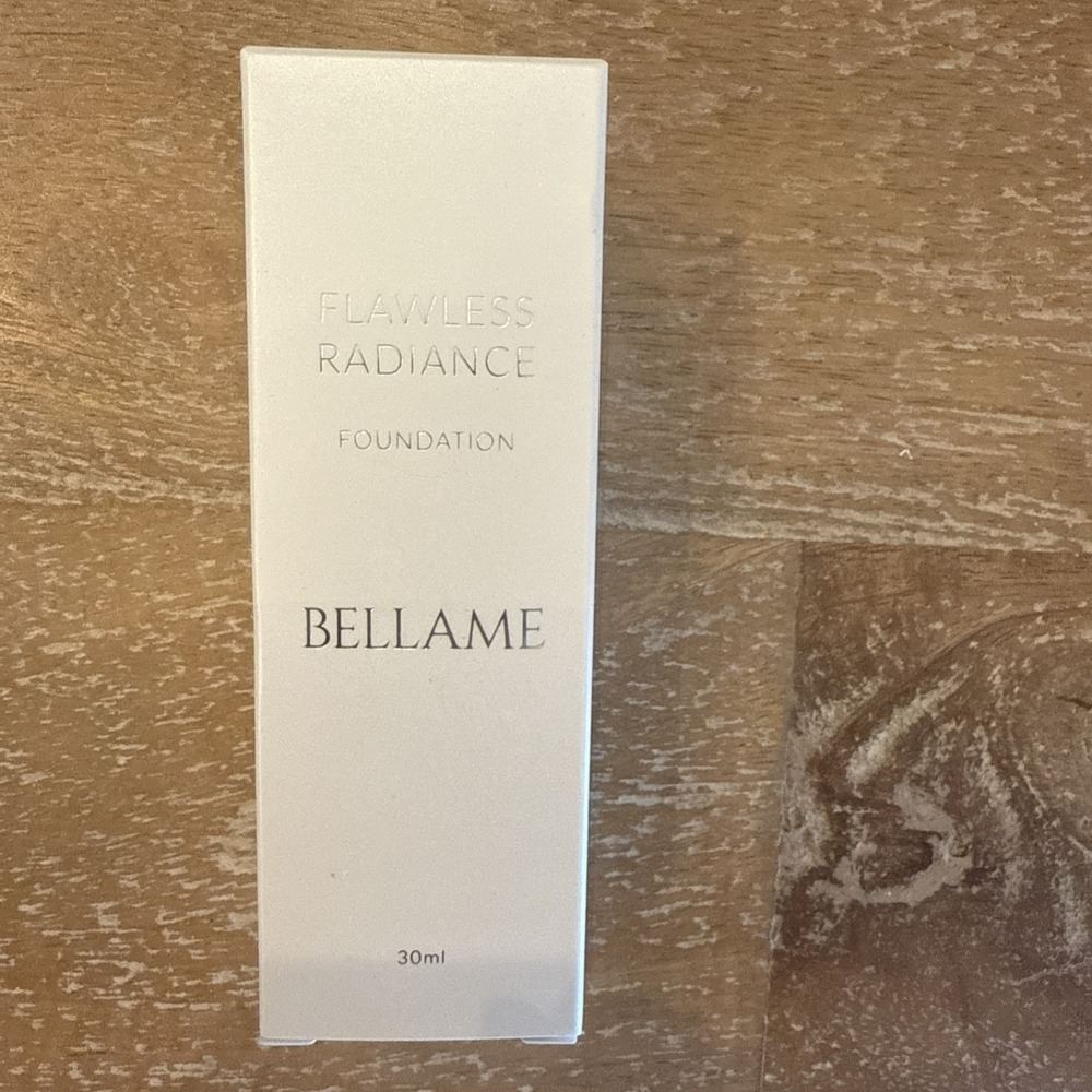 Bellame Flawless Radiance Foundation #20‎ NEW